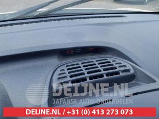 Toyota Aygo Aygo (B40), Hatchback, 2014 1.0 12V VVT-i picture 17