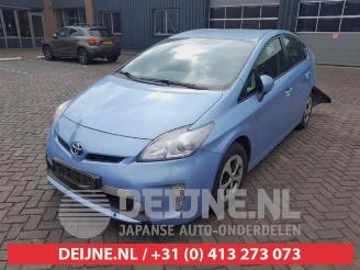 Toyota Prius Prius (ZVW3), Hatchback, 2009 / 2016 1.8 16V Plug-in picture 3