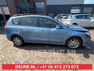 Hyundai I-30 i30 Crosswagon (WWH), Combi, 2007 / 2012 1.6 CVVT 16V picture 8