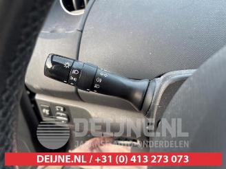 Toyota Yaris Yaris II (P9), Hatchback, 2005 / 2014 1.33 16V Dual VVT-I picture 15