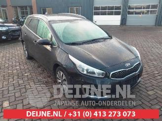 Vrakbiler auto Kia Cee d Cee'd Sportswagon (JDC5), Combi, 2012 / 2018 1.0i T-GDi 12V 120 2018/8
