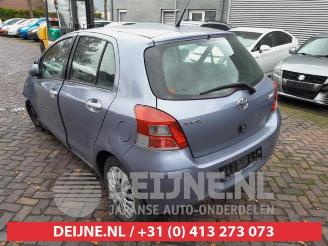 Toyota Yaris Yaris II (P9), Hatchback, 2005 / 2014 1.33 16V Dual VVT-I picture 6