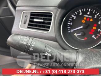 Nissan Pulsar Pulsar (C13), Hatchback, 2013 1.2 DIG-T 16V picture 15