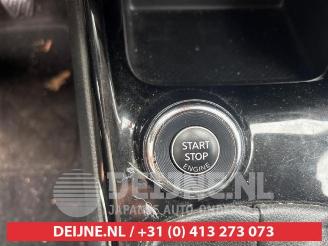 Nissan Pulsar Pulsar (C13), Hatchback, 2013 1.2 DIG-T 16V picture 13