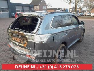 Mitsubishi Outlander Outlander (GF/GG), SUV, 2012 / 2022 2.0 16V PHEV 4x4 picture 7