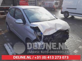 Vrakbiler auto Hyundai I-10 i10, Hatchback, 2019 1.0 12V 2022/6