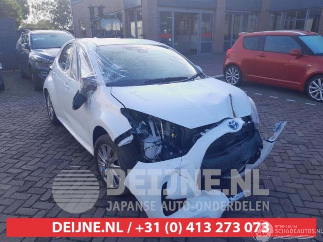 Toyota Yaris Yaris IV (P21/PA1/PH1), Hatchback, 2020 1.5 12V Hybrid 115