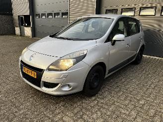 Vrakbiler auto Renault Scenic 1.4 TCe CLIMA / CRUISE / NAVI / NIEUWE APK 2009/11