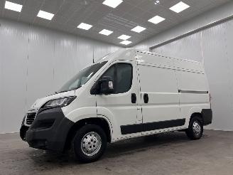 Peugeot Boxer 2.2 BlueHDI L2H2 Navi Airco picture 4
