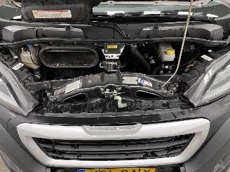Peugeot Boxer 2.2 BlueHDI L2H2 Navi Airco picture 13
