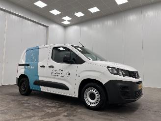 krockskadad bil bedrijf Peugeot Partner 1.6 BlueHDI Airco 2019/1