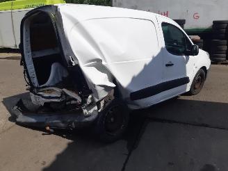 Peugeot Partner Partner (GC/GF/GG/GJ/GK) Van 1.6 HDI 90 (DV6DTED(9HF)) [66kW]  (12-201=
1/08-2016) picture 3