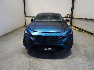 Uttjänta bilar auto Peugeot 408 1.6 4X2 AUTOMAAT HYBRIDE 2023/2