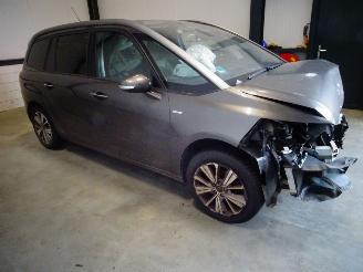 Citroën C4-picasso 1.6 HDI picture 1