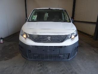 Dezmembrări autoturisme Peugeot Partner 1.6 HDI 2022/12