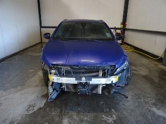 Peugeot 308 SW 1.2 THP picture 4