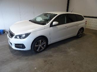 Vrakbiler auto Peugeot 308 SW 1.2 THP 2018/12