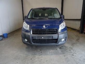 Dezmembrări autoturisme Peugeot Expert 2.0 HDI 2015/5