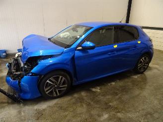disassembly passenger cars Peugeot 208 1.2 THP 2021/11