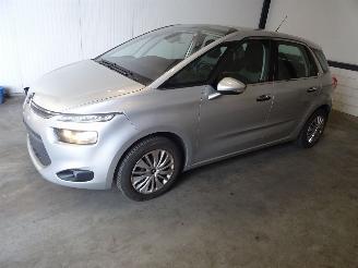 Citroën C4-picasso 1.6 VTI picture 2