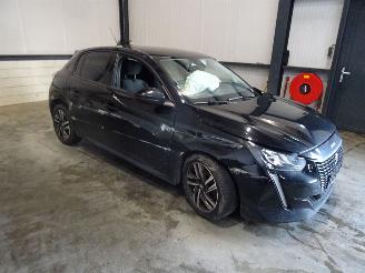 Peugeot 208 1.2 THP picture 3