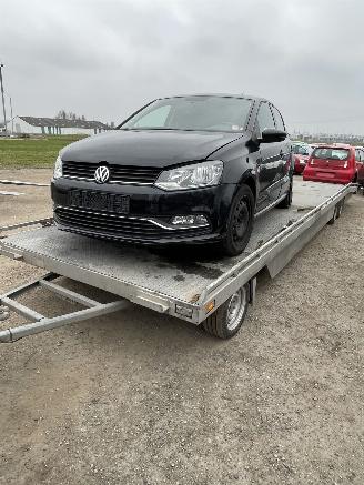 Vrakbiler auto Volkswagen Polo 6C 1.2 TSI 2015/1