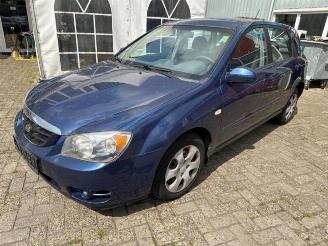 Kia Cerato Cerato, Hatchback, 2004 / 2008 1.6 16V picture 3