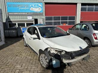 Vrakbiler auto Renault Mégane Megane III Berline (BZ), Hatchback 5-drs, 2008 / 2017 1.6 16V 2009/12