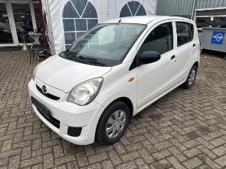 Daihatsu Cuore Cuore (L251/271/276), Hatchback, 2003 1.0 12V DVVT picture 3