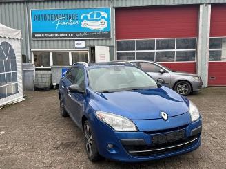Vrakbiler auto Renault Mégane Megane III Grandtour (KZ), Combi 5-drs, 2008 / 2016 1.5 dCi 110 2011/2