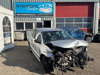 Vrakbiler auto Volkswagen Polo Polo V (6R), Hatchback, 2009 / 2017 1.2 TDI 12V BlueMotion 2011