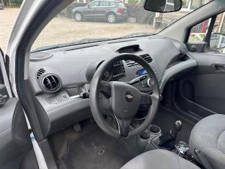 Chevrolet Spark Spark (M300), Hatchback, 2010 1.0 16V Bifuel picture 4