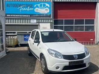 Vrakbiler auto Dacia Sandero Sandero I (BS), Hatchback, 2008 / 2013 1.2 16V 2011/12