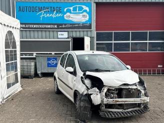 Vrakbiler auto Citroën C1 C1, Hatchback, 2005 / 2014 1.0 12V 2010/1