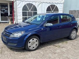 Opel Astra Astra H (L48), Hatchback 5-drs, 2004 / 2014 1.6 16V Twinport picture 3