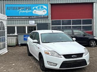 Coche siniestrado Ford Mondeo Mondeo IV Wagon, Combi, 2007 / 2015 2.0 TDCi 130 16V 2008