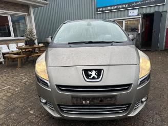 Peugeot 5008 5008 I (0A/0E), MPV, 2009 / 2017 2.0 HDiF 16V picture 2