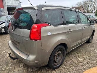 Peugeot 5008 5008 I (0A/0E), MPV, 2009 / 2017 2.0 HDiF 16V picture 7