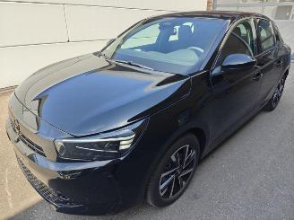 skadebil auto Opel Corsa GS. Hybrid 81 kW(110 PS). 6-Gang-Doppelkupplungsgetriebe (eDCT) 2025/11