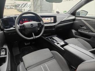 Opel Astra Sports Tourer GS 1.2 Turbo (96 kW/130 PS) AT-8 Start/Stop Matrix picture 13