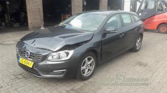 skadebil auto Volvo V-60 V60 I (FW/GW), Combi, 2010 / 2018 1.6 DRIVe 2015/5