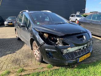 Vaurioauto  passenger cars Peugeot 308  2008/7