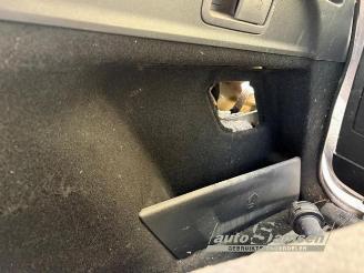 Peugeot 308 308 SW (L4/L9/LC/LJ/LR), Combi 5-drs, 2014 / 2021 1.6 BlueHDi 120 picture 21