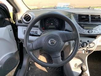Nissan Pixo  picture 9