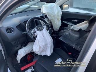 Toyota Urban Cruiser Urban Cruiser, SUV, 2009 / 2016 1.33 Dual VVT-I 16V 2WD picture 5