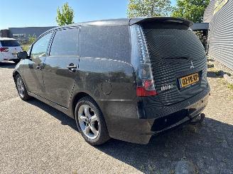 Mitsubishi Grandis  picture 3