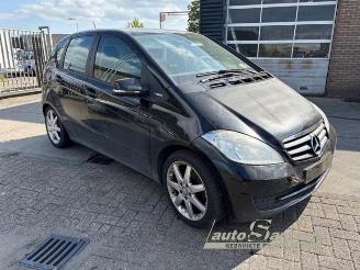 Vrakbiler auto Mercedes A-klasse A (W169), Hatchback, 2004 / 2012 1.5 A-160 2012/5