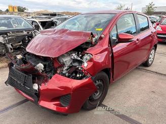 Uttjänta bilar auto Toyota Yaris Yaris III (P13), Hatchback, 2010 / 2020 1.5 16V Hybrid 2013/6