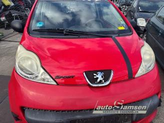 Peugeot 107 107, Hatchback, 2005 / 2014 1.0 12V picture 11