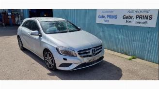 Uttjänta bilar auto Mercedes A-klasse A (W176), Hatchback, 2012 / 2018 1.6 A-180 16V 2013/6